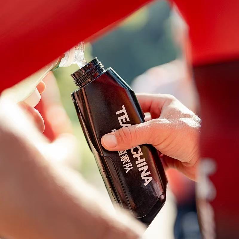 AhyKa Aerodynamic Bicycle Spor - Condiment Squeeze Bottle recension och pris